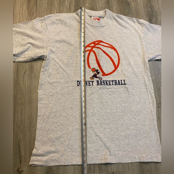 Vintage Disney Mickey Mouse Basketball Single Stitch T Shirt Size Large - Picture 3 of 6